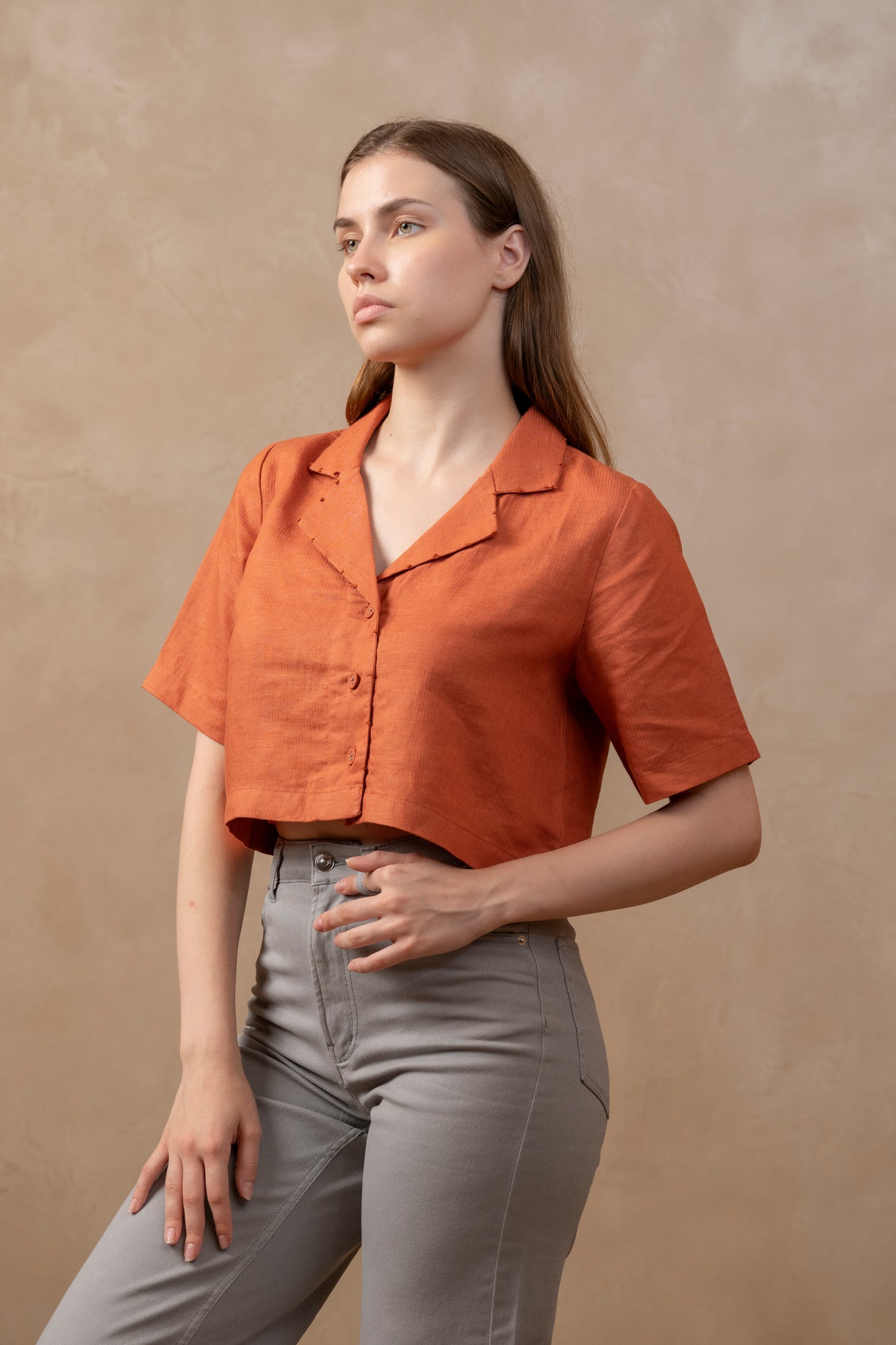 Kaira | Cropped Shirt in Sienna - The Tulua Shop