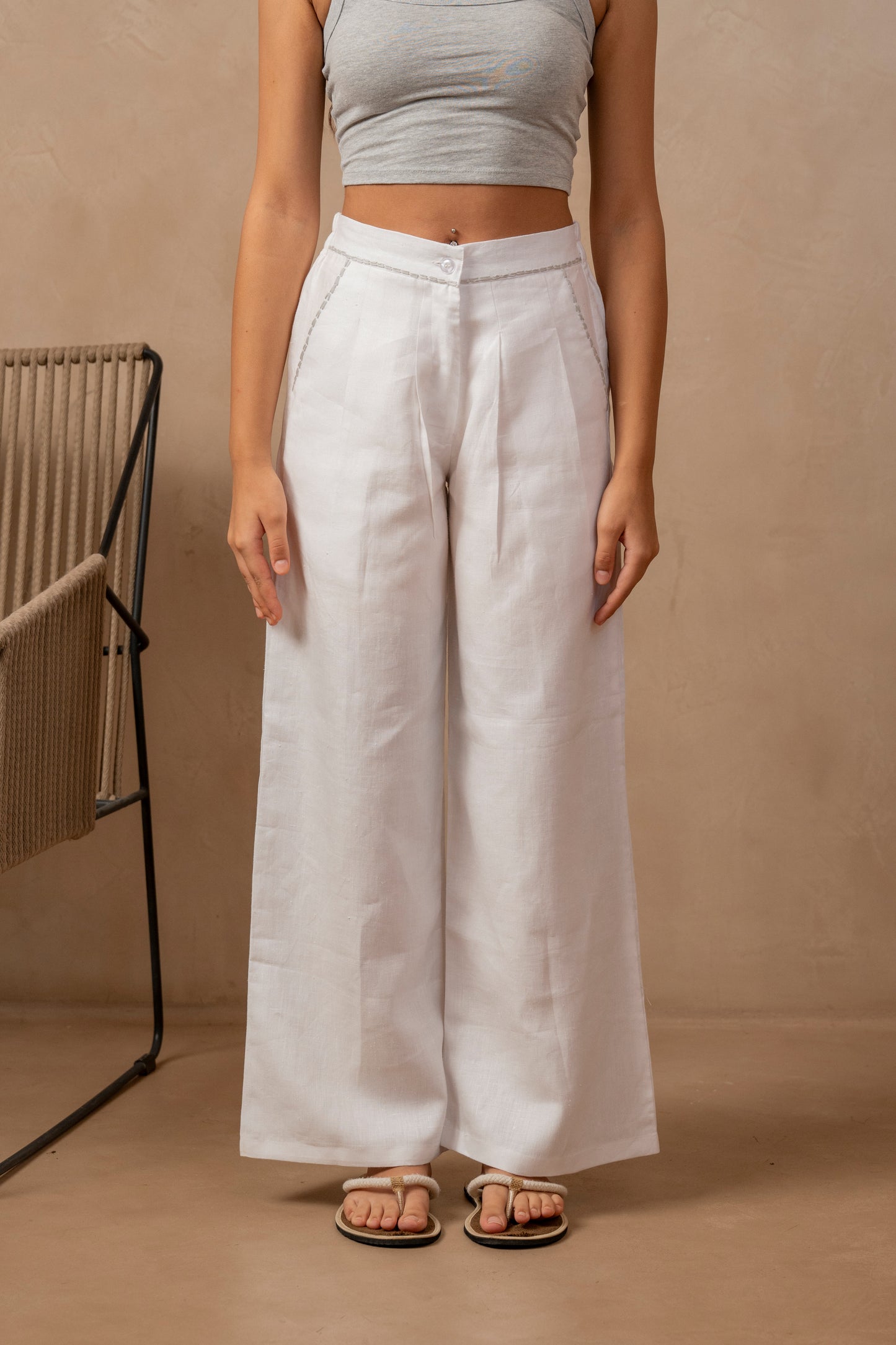 Dhara | Pleated Wide Leg Pants in White - The Tulua Shop